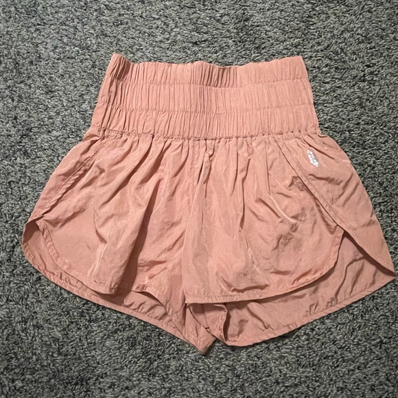 Free People Movement The way home shorts (peach color) - Picture 1 of 4